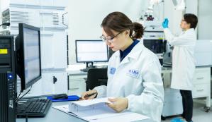 Hong Peng Lab Photo